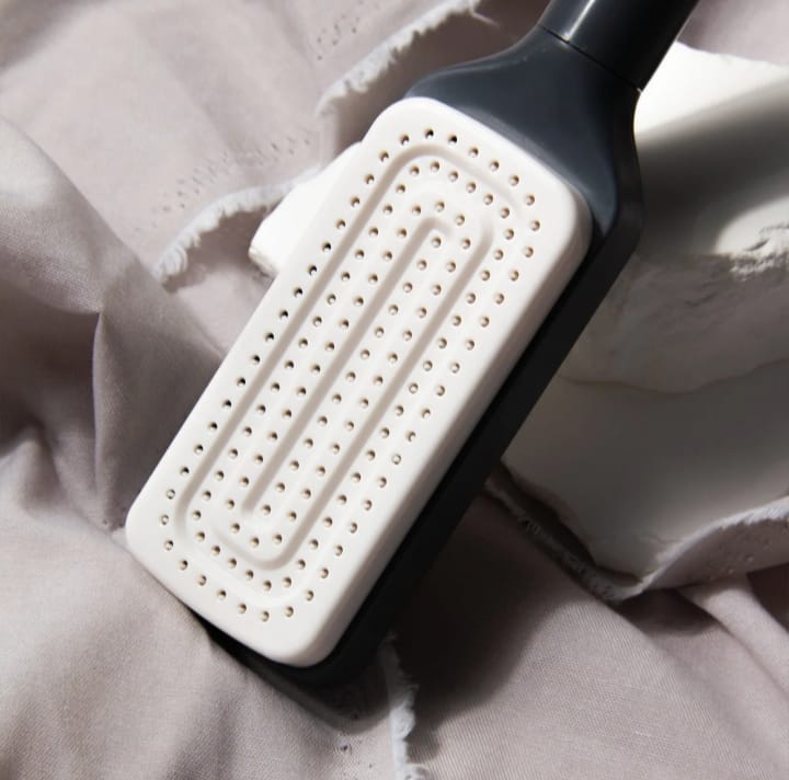 Self Cleaning Hair Brush™